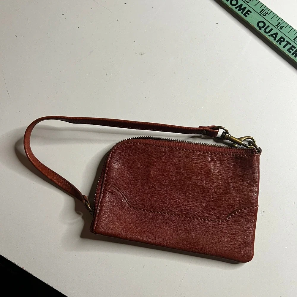 Frye Melissa Leather‎ Wristlet Wallet Cognac Brown Zip Around Clutch